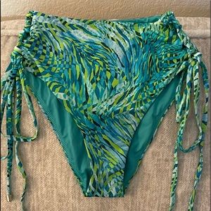 Victoria Secret Bikini bottoms L